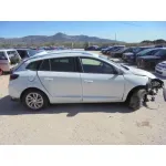 RENAULT MEGANE III SPORT TOURER RENAULT MEGANE III SPORT TOURER '2014 BUSINESS BLANCO 2010