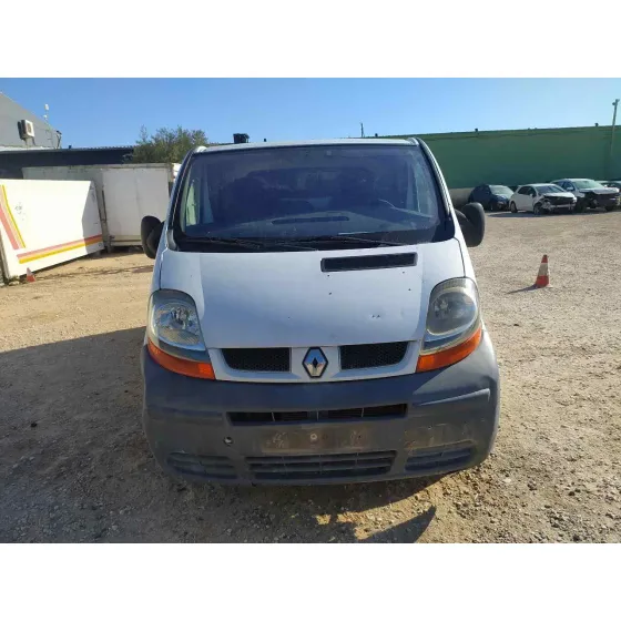 RENAULT TRAFIC CAJA CERRADA (AB 4.01) '2004 FURGON BLANCO