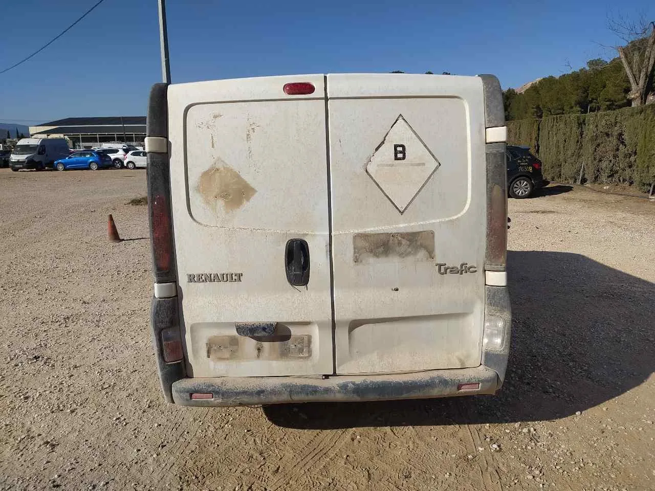 RENAULT TRAFIC CAJA CERRADA (AB 4.01) '2004 FURGON BLANCO