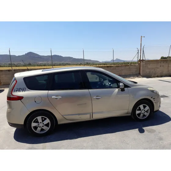 Renault GRAND SCENIC III (JZ0/1_) 2009