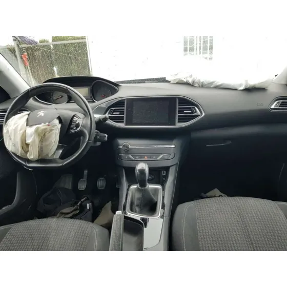 PEUGEOT 308 '2017 STYLE NEGRO