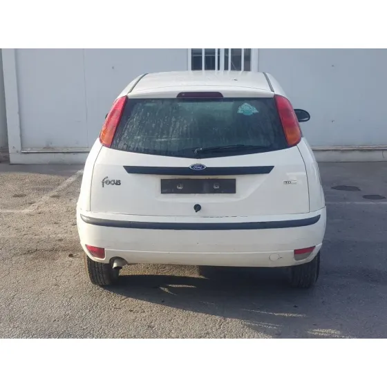 FORD FOCUS BERLINA (CAK) '2003 TREND BLANCO