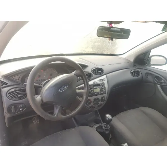 FORD FOCUS BERLINA (CAK) '2003 TREND BLANCO