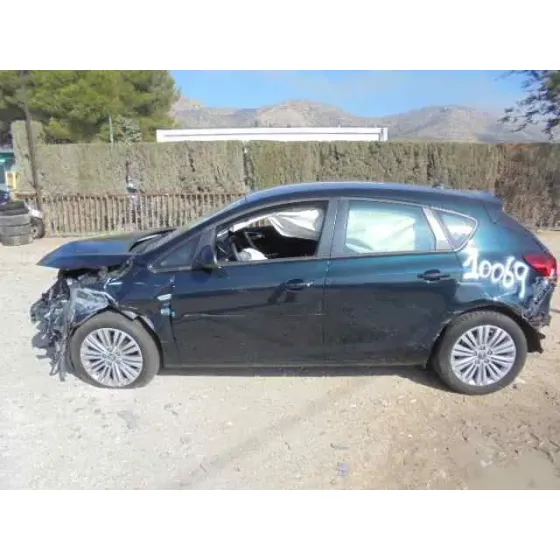 OPEL ASTRA J LIM. '2014 EXCELLENCE VERDE