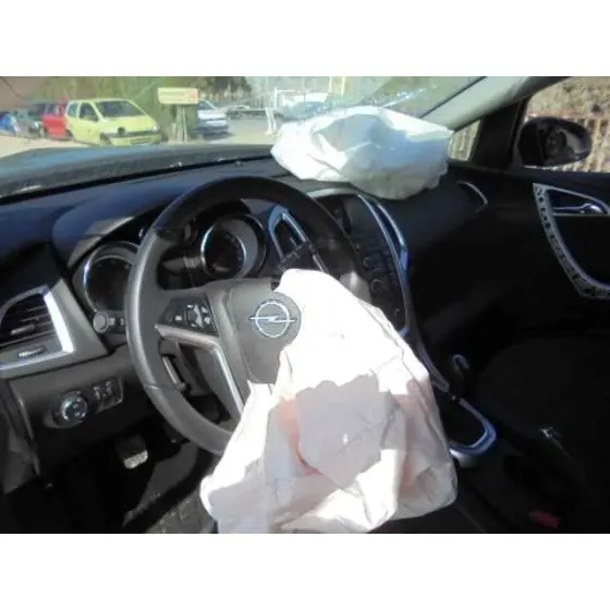 OPEL ASTRA J LIM. '2014 EXCELLENCE VERDE
