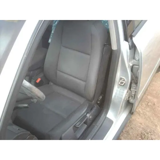 AUDI A4 AVANT (8E) '2003 1.9 TDI (96KW) GRIS