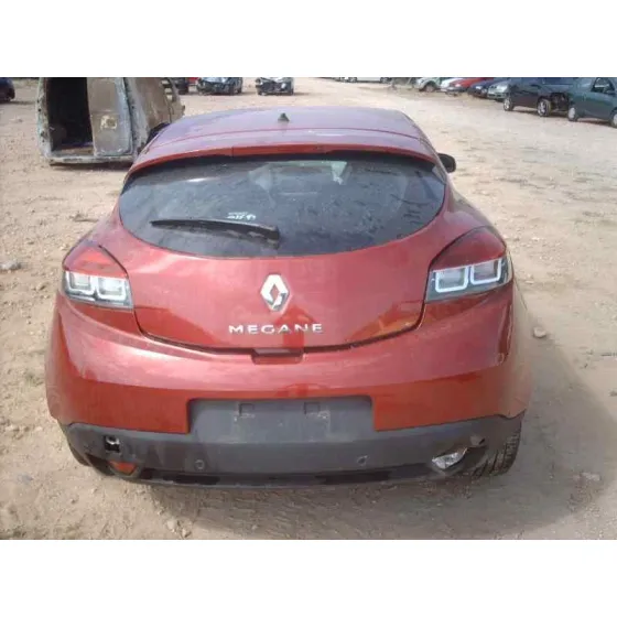 RENAULT MEGANE III COUPE '2011 DYNAMIQUE GRANATE