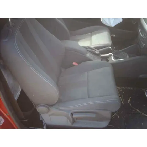 RENAULT MEGANE III COUPE '2011 DYNAMIQUE GRANATE