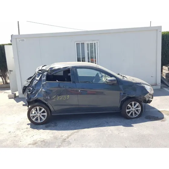 MITSUBISHI SPACE STAR (A00) '2014 COLOR GRIS OSCURO