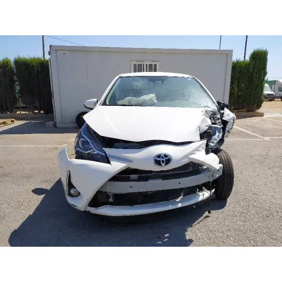 TOYOTA YARIS '2018 ACTIVE BLANCO