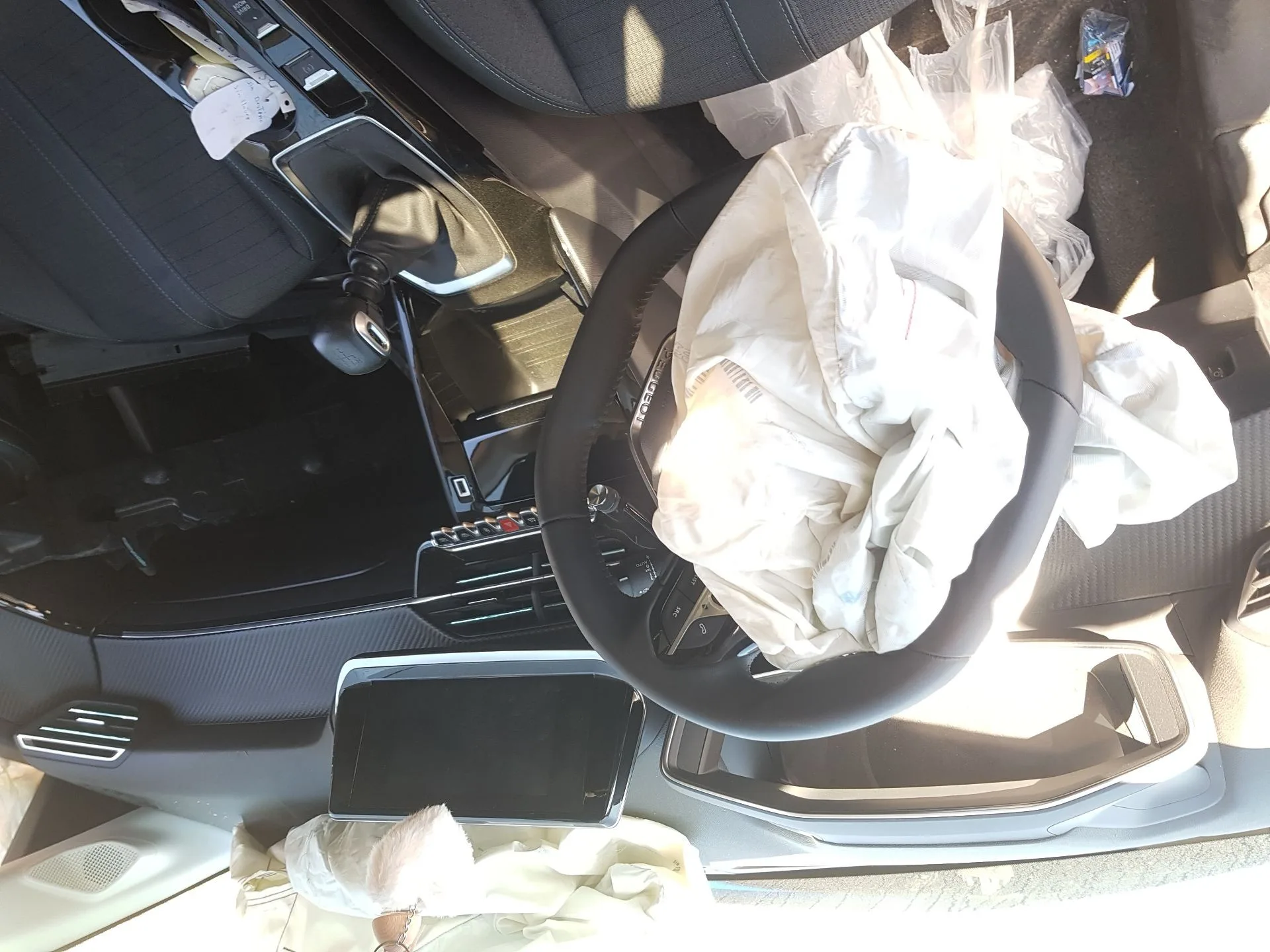 Peugeot 208 II (UB_, UP_, UW_, UJ_) 2019