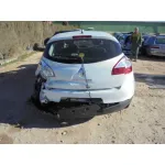 RENAULT MEGANE III BERLINA 5 P RENAULT MEGANE III BERLINA 5 P '2013 AUTHENTIQUE BLANCO 2008