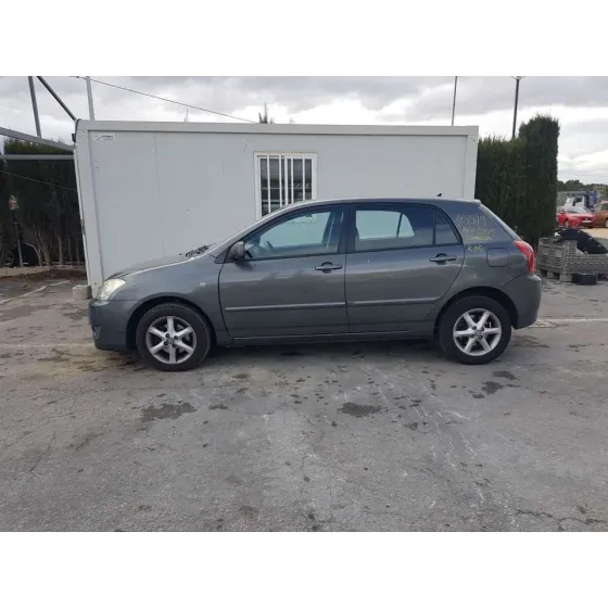 TOYOTA COROLLA (E12) '2005 1.4 D-4D LUNA COMPACT GRIS OSCURO
