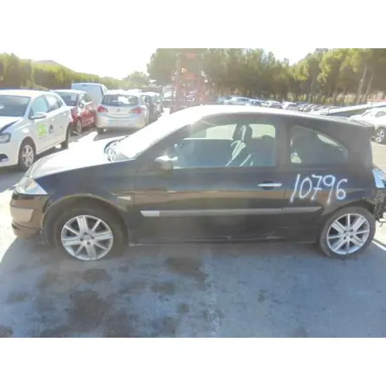 RENAULT MEGANE II BERLINA 3P '2005 GT NEGRO