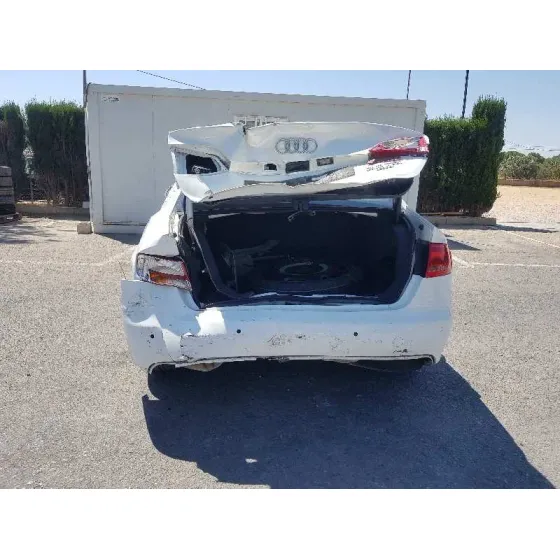 AUDI A4 BER. (B8) '2008 BASICO BLANCO