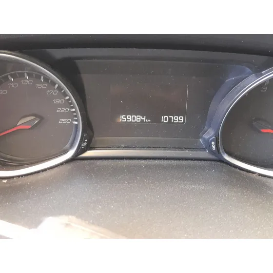 Peugeot 308 II (LB_, LP_, LW_, LH_, L3_) 2013
