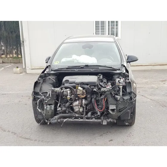 OPEL ASTRA J LIM. '2013 COSMO NEGRO