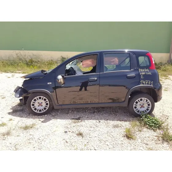 FIAT PANDA (319) '2022 MILD HYBRID NEGRO