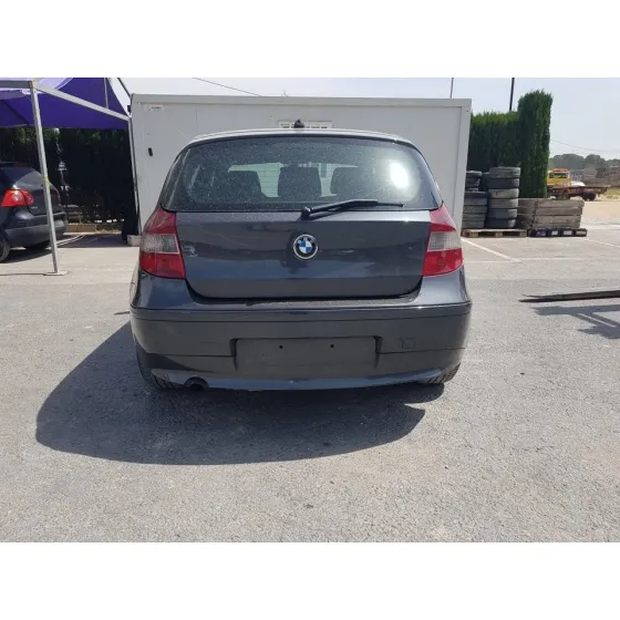 BMW SERIE 1 BERLINA (E81/E87) '2005 116I GRIS OSCURO