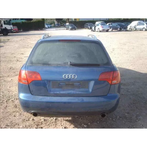 AUDI A4 AVANT (8E) '2004 1.8 T AZUL