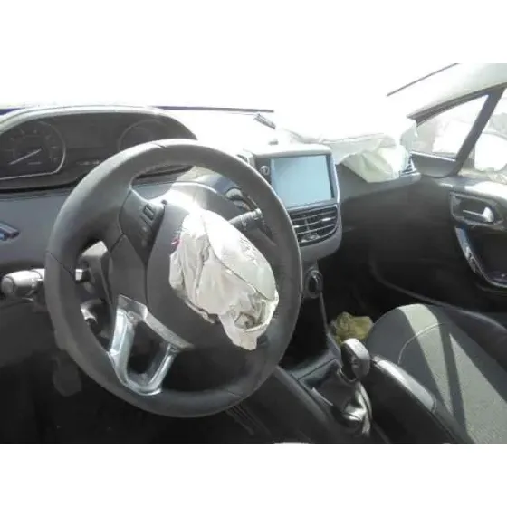 PEUGEOT 208 '2015 ACTIVE BLANCO