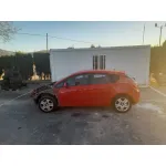 OPEL ASTRA J LIM. '2011 SPORT ROJO