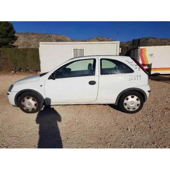 OPEL CORSA C '2005 ESSENTIA BLANCO
