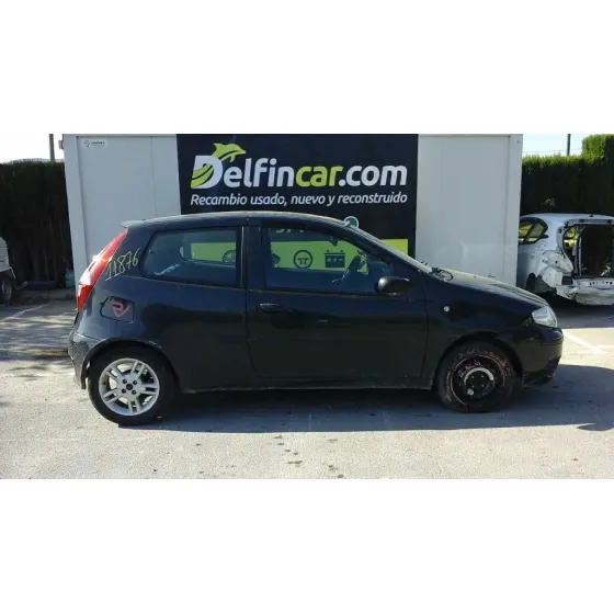 FIAT PUNTO BERLINA (188) '2005 1.2 16V DYNAMIC NEGRO