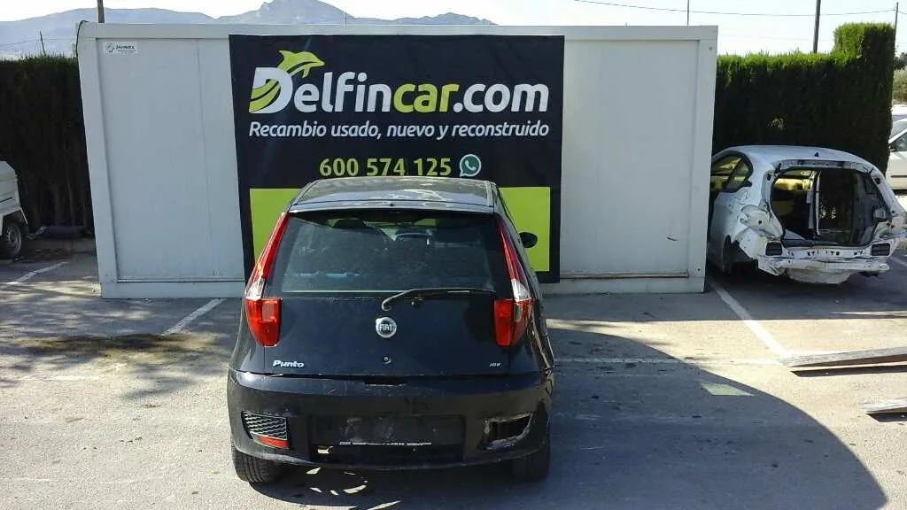 FIAT PUNTO BERLINA (188) '2005 1.2 16V DYNAMIC NEGRO