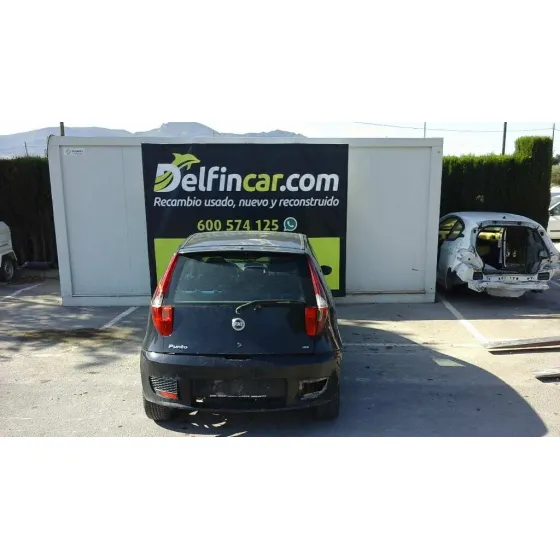FIAT PUNTO BERLINA (188) '2005 1.2 16V DYNAMIC NEGRO