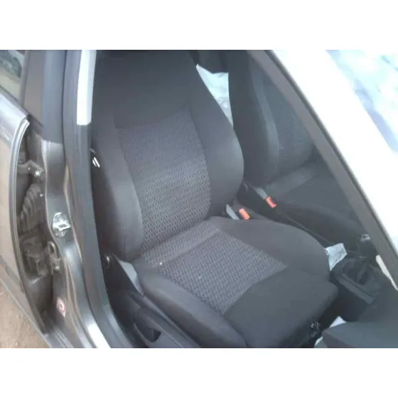 SEAT IBIZA (6L1) '2004 SPORT GRIS OSCURO