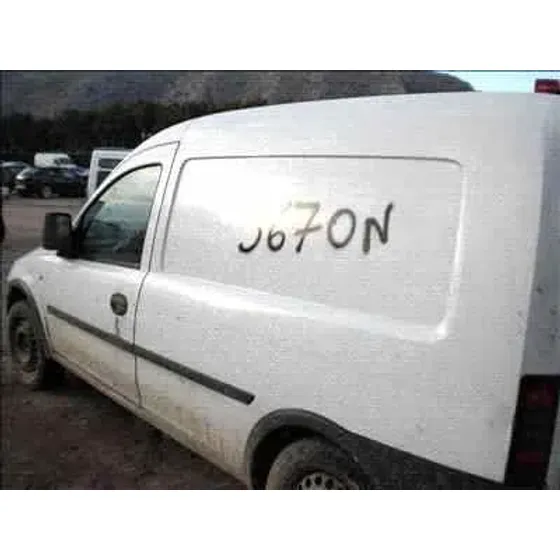OPEL COMBO (CORSA C) '2004 FAMILIAR BLANCO