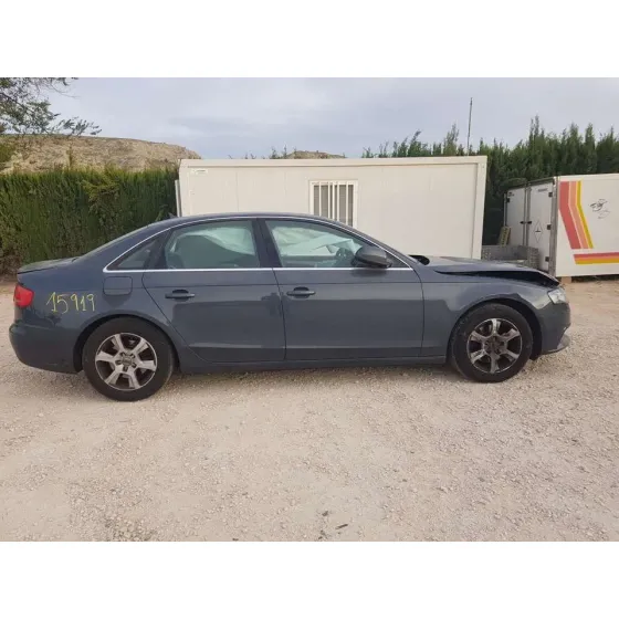 AUDI A4 BER. (B8) '2011 BASICO GRIS OSCURO