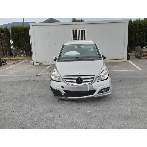 MERCEDES CLASE B (W245) '2009 180 CDI (245.207) GRIS