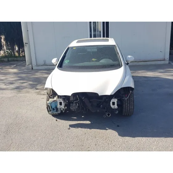 SEAT LEON (1P1) '2010 STYLANCE / STYLE BLANCO