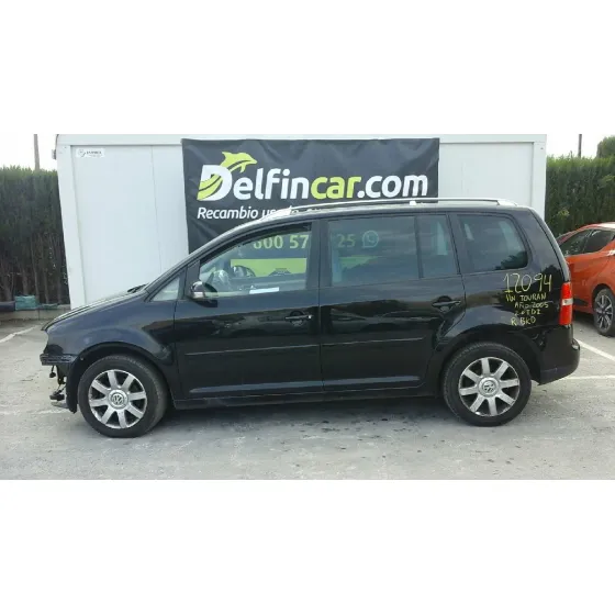 VOLKSWAGEN TOURAN (1T1) '2004 ADVANCE NEGRO