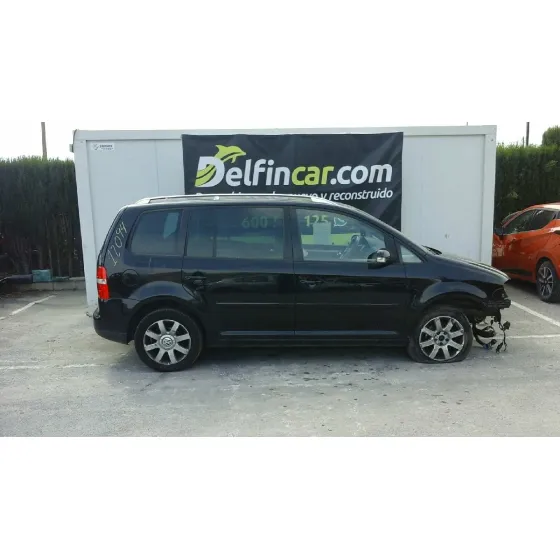 VOLKSWAGEN TOURAN (1T1) '2004 ADVANCE NEGRO