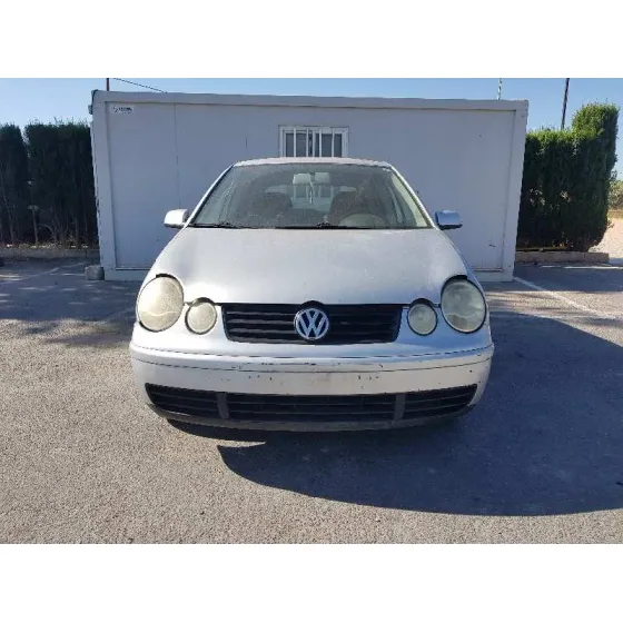 VOLKSWAGEN POLO (9N1) '2004 TRENDLINE GRIS
