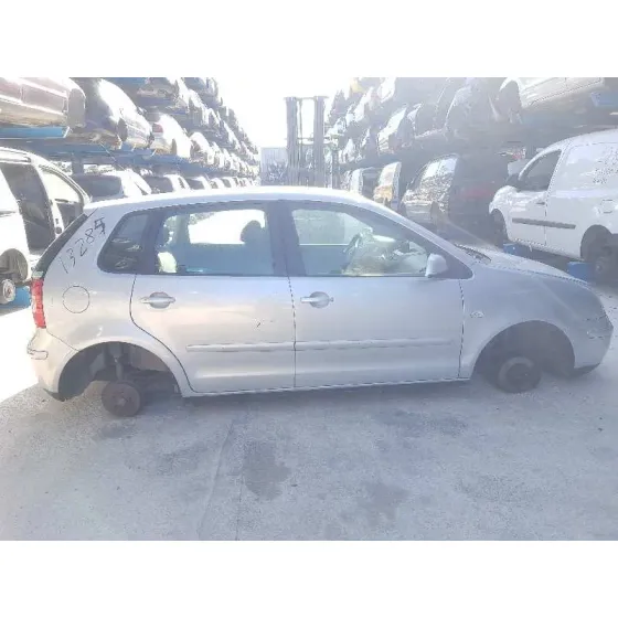 VOLKSWAGEN POLO (9N1) '2004 TRENDLINE GRIS