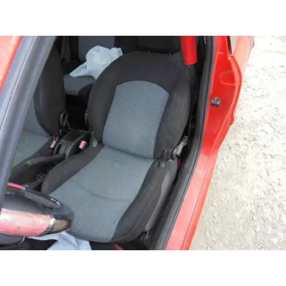 PEUGEOT 206 BERLINA '2004 X-LINE ROJO