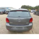VOLKSWAGEN POLO (6C1) VOLKSWAGEN POLO (6C1) '2016 COMFORTLINE BLUEMOTION GRIS OSCURO 2014