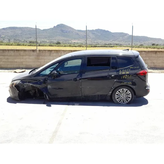 Opel ZAFIRA TOURER C (P12) 2013
