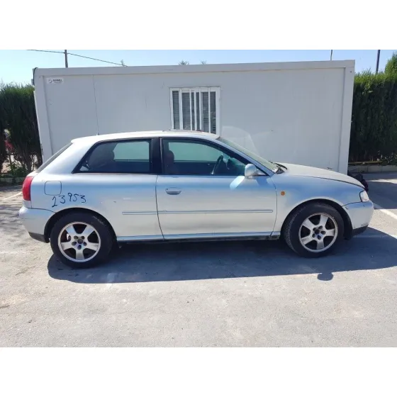 AUDI A3 (8L) '2001 1.6 AMBIENTE GRIS