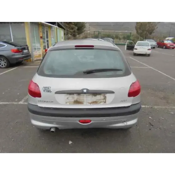 PEUGEOT 206 BERLINA '2001 XT GRIS