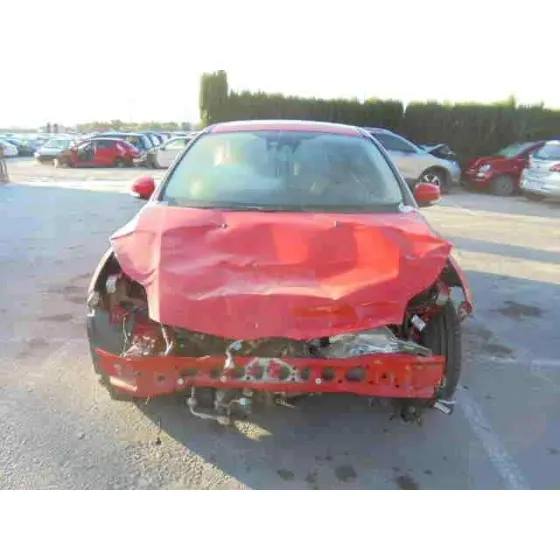 FORD FOCUS LIM. '2014 TITANIUM ROJO