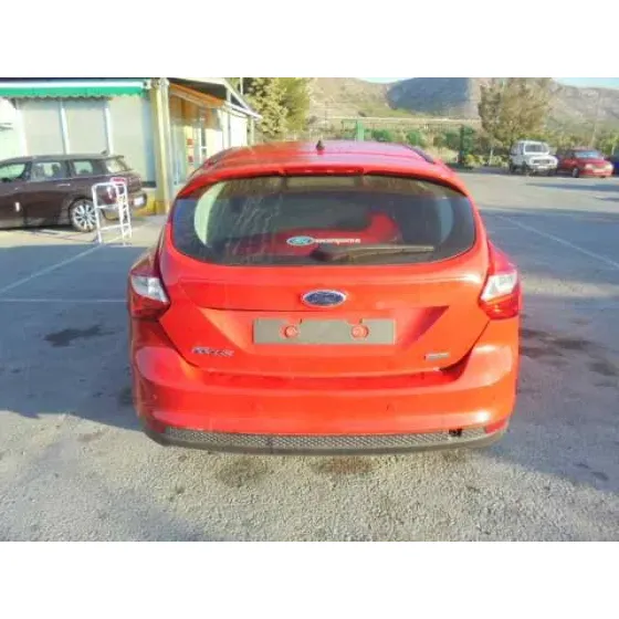 FORD FOCUS LIM. '2014 TITANIUM ROJO