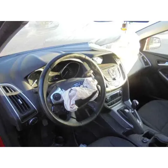 FORD FOCUS LIM. '2014 TITANIUM ROJO