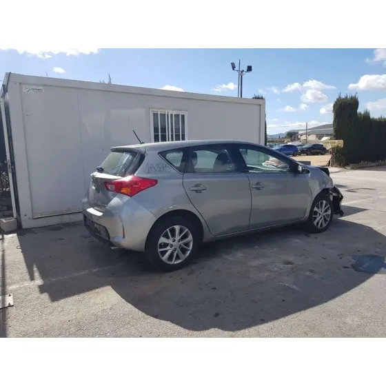 TOYOTA AURIS '2014 ACTIVE GRIS