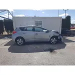 TOYOTA AURIS '2014 ACTIVE GRIS