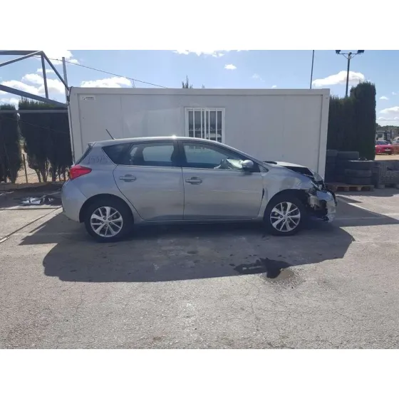 TOYOTA AURIS '2014 ACTIVE GRIS